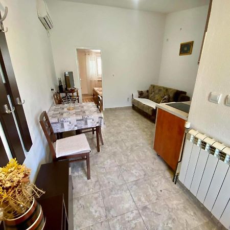 Apartman Slavica Apartamento Kotor Exterior foto
