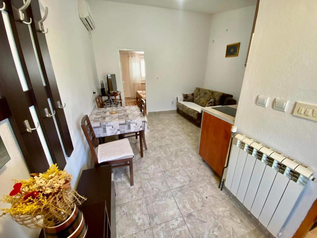 Apartman Slavica Apartamento Kotor Exterior foto