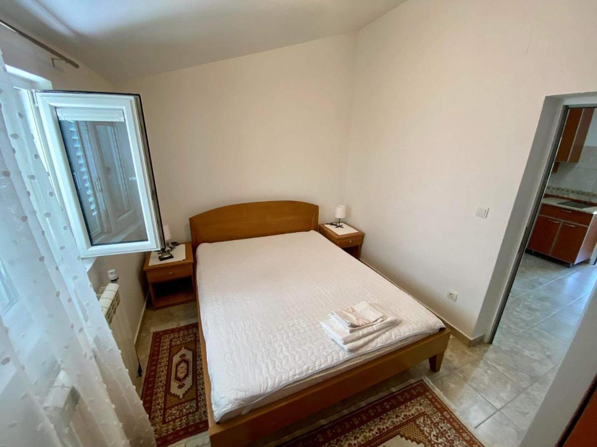 Apartman Slavica Apartamento Kotor Exterior foto